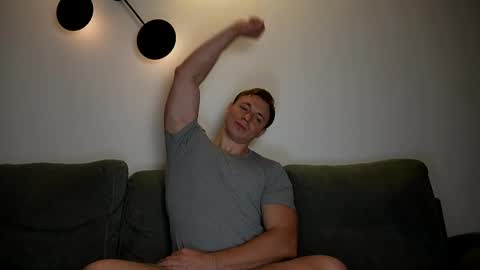 o_r_b_i_t online show from April 25, 7:11 pm