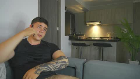Snapshot of odin_blake chatting on February 2, 2:17 am ODIN online show from February 2, 2:17 am