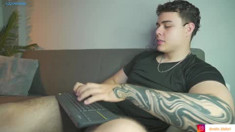 Snapshot of odin_blake chatting on December 5, 1:58 am ODIN online show from December 5, 1:58 am