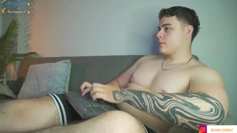 Snapshot of odin_blake chatting on December 17, 1:29 am ODIN online show from December 17, 1:29 am