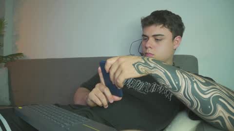 Snapshot of odin_blake chatting on December 29, 1:56 am ODIN online show from December 29, 1:56 am