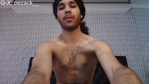 Snapshot of oezack__ chatting on January 21, 6:33 pm Zack online show from January 21, 6:33 pm