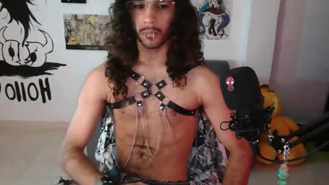 Snapshot of oezack__ chatting on February 27, 7:12 am Zack online show from February 27, 7:12 am