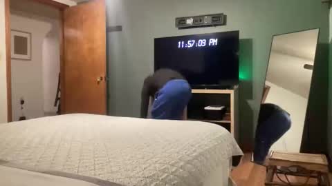 ofthatguy online show from April 30, 3:57 am