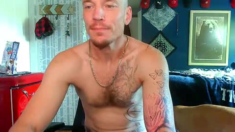 who dares  toss me some  tips lets have fun online show from September 28, 5:33 pm