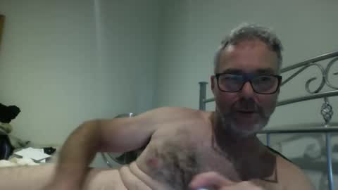 oiledcouple1 online show from November 17, 9:01 am