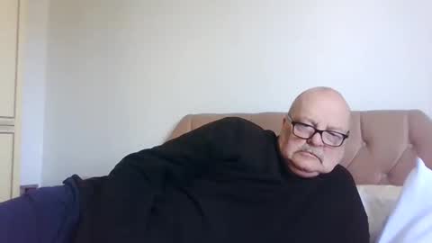 old_fkrr_ online show from April 19, 9:09 am