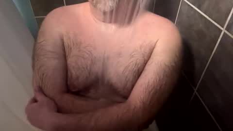 oldbones2 online show from March 29, 11:49 pm