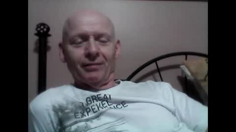Snapshot of oldbuthorny62 chatting on January 1, 4:39 am oldbuthorny62 online show from January 1, 4:39 am