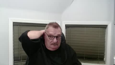 oldguybigd online show from April 19, 4:34 am