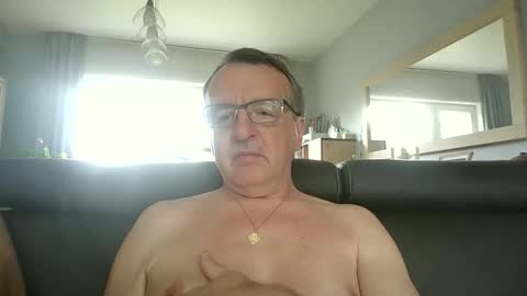 oldtimer160162493 online show from June 2, 1:56 pm