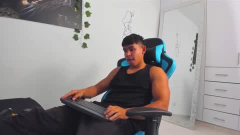 Oliver bray online show from March 6, 3:13 pm