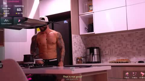 Snapshot of oliver_colt__ chatting on September 11, 12:20 am oliver_colt__ online show from September 11, 12:20 am