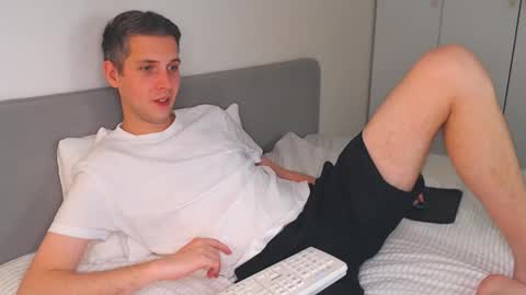 Oliver online show from November 2, 6:12 pm