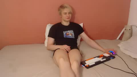 Oliver online show from April 22, 1:23 am