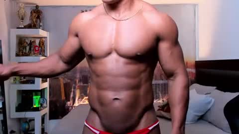 Snapshot of oliver_tommy chatting on October 4, 4:01 pm oliver_tommy online show from October 4, 4:01 pm