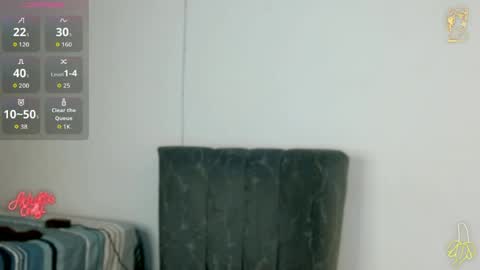 oliver saint online show from April 23, 11:40 pm