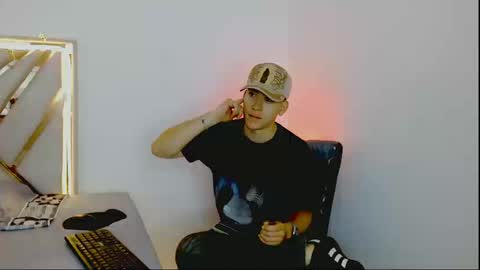 oliver saint online show from March 17, 11:18 pm