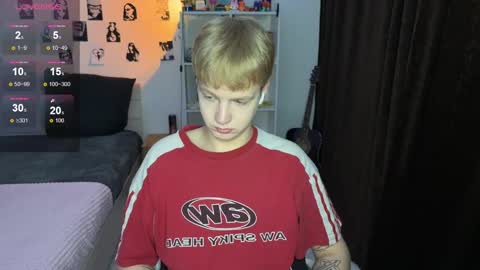 Snapshot of olivertasty chatting on October 15, 4:58 pm oliver online show from October 15, 4:58 pm