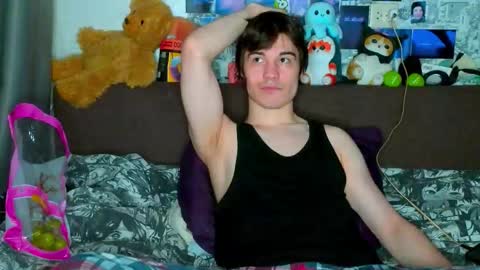 Snapshot of ololkd chatting on September 22, 9:36 pm Tony online show from September 22, 9:36 pm