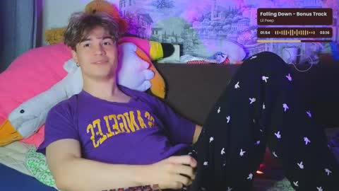 Snapshot of ololkd chatting on December 15, 7:53 pm Tony online show from December 15, 7:53 pm