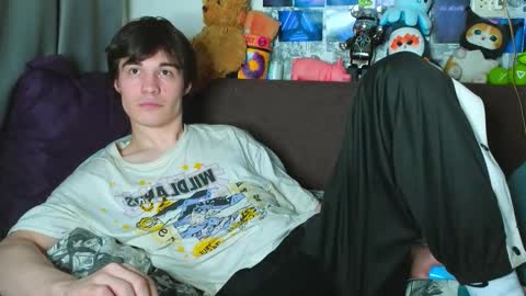 Snapshot of ololkd chatting on October 3, 9:42 pm Tony online show from October 3, 9:42 pm
