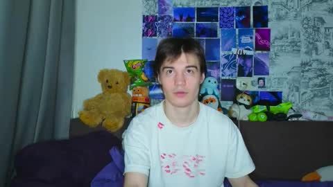 Snapshot of ololkd chatting on October 9, 9:20 pm Tony online show from October 9, 9:20 pm