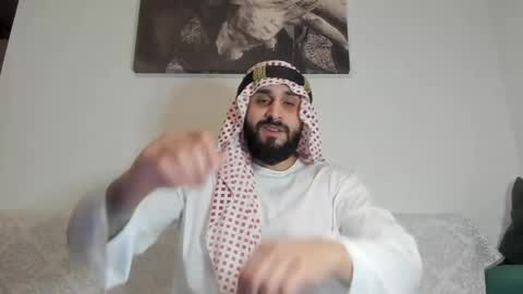 Snapshot of omar_xoxo chatting on February 1, 10:34 pm Omar online show from February 1, 10:34 pm