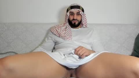 Snapshot of omar_xoxo chatting on December 4, 7:39 am Omar online show from December 4, 7:39 am
