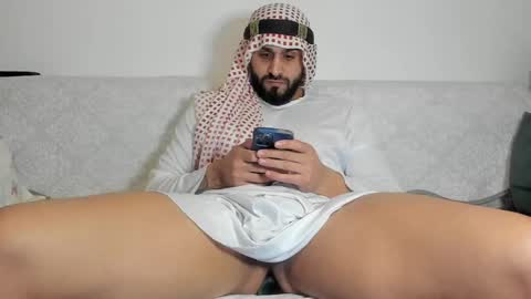Snapshot of omar_xoxo chatting on December 3, 7:52 am Omar online show from December 3, 7:52 am