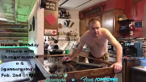 Snapshot of omfgy chatting on January 22, 11:32 pm Norm online show from January 22, 11:32 pm