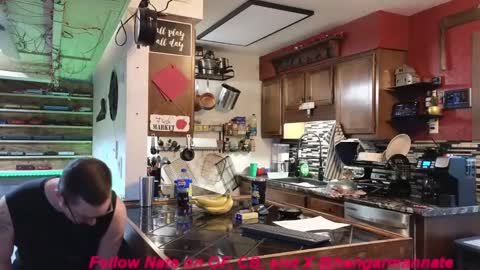 Snapshot of omfgy chatting on January 6, 5:16 pm Norm online show from January 6, 5:16 pm