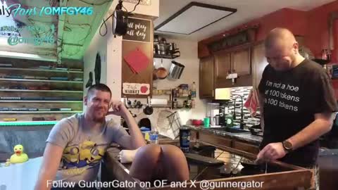 Snapshot of omfgy chatting on January 5, 7:28 pm Norm online show from January 5, 7:28 pm