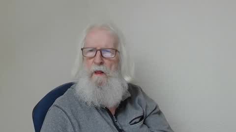 Somewhere over the rainbow online show from February 7, 8:10 am