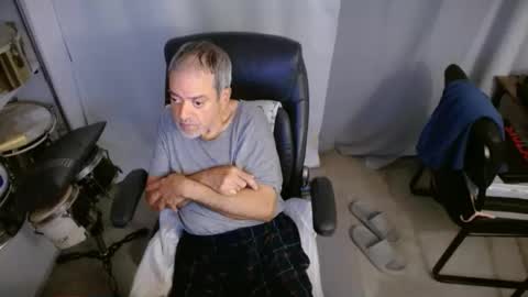 Snapshot of ondoko1234 chatting on October 16, 1:02 am ondoko1234 online show from October 16, 1:02 am