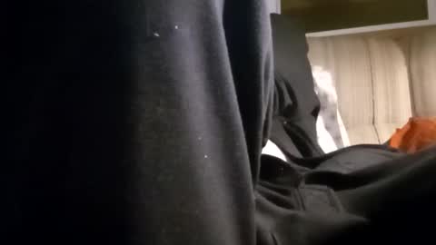 onehandwashestheother online show from January 16, 6:25 am