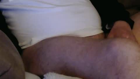 Snapshot of onehanglow chatting on January 31, 1:43 am Butch online show from January 31, 1:43 am