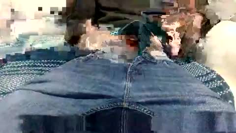 onehitwonder21 online show from April 12, 5:47 pm