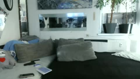 .....mICha..... online show from April 22, 5:03 am