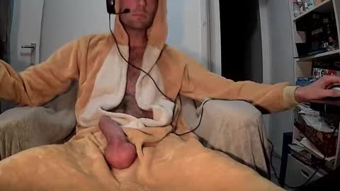 onesieboyx online show from November 13, 6:01 pm