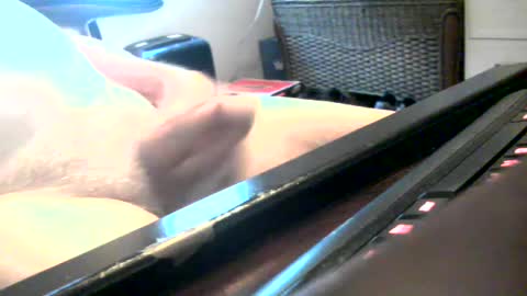 Snapshot of oneyedjackin chatting on October 10, 12:21 pm oneyedjackin online show from October 10, 12:21 pm