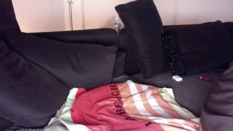 Snapshot of onkel90 chatting on September 24, 8:29 pm onkel90 online show from September 24, 8:29 pm