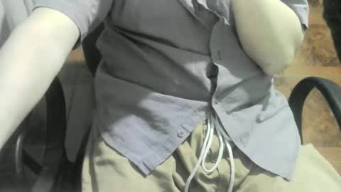 Snapshot of ore_cam chatting on December 28, 12:26 am Ore online show from December 28, 12:26 am