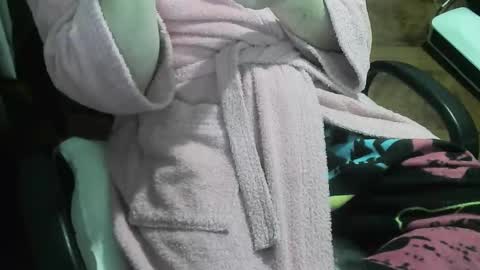 Snapshot of ore_cam chatting on September 28, 5:16 am Ore online show from September 28, 5:16 am