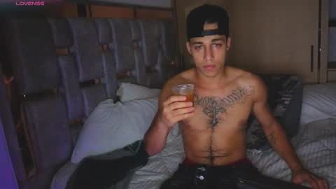 Orionblaze 69  online show from November 25, 12:23 am