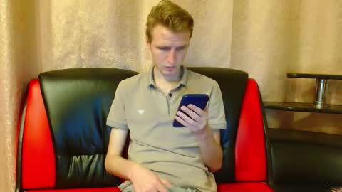 Oscar online show from November 22, 11:04 pm