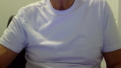 Ossi online show from March 31, 2:57 am