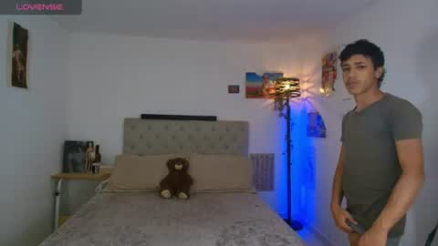 ostin 18hot online show from July 31, 2:00 am