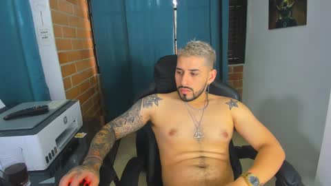 Instagram ostin big09--------- online show from December 18, 8:36 pm