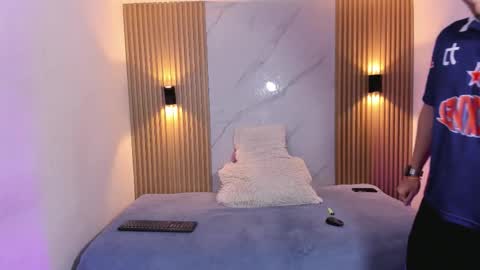 Otto Andrew online show from March 19, 7:28 pm